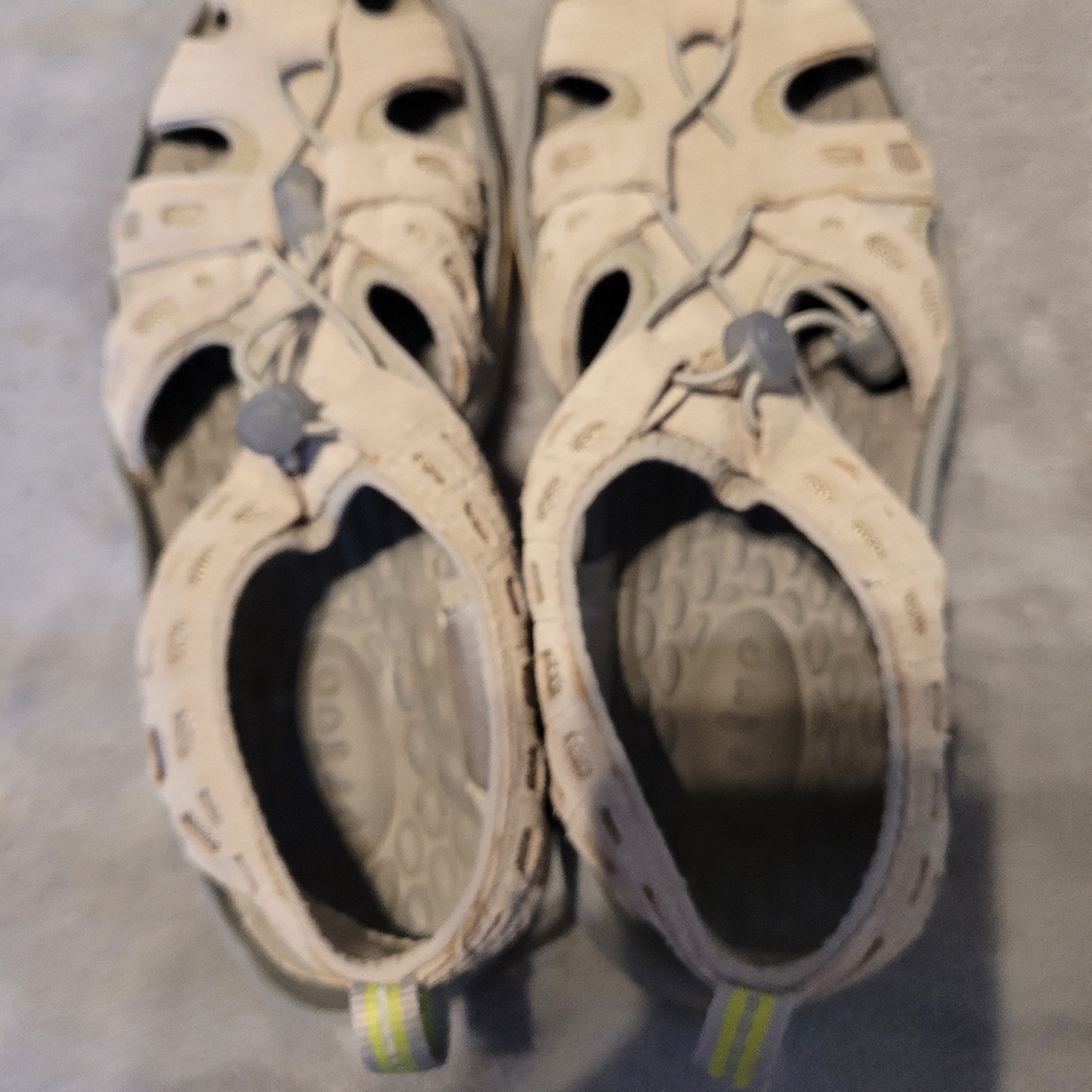 Ladies Clarks Privo Water Shoes Sandals Size 6.5 Cream Off-white EUC Summer Fun - Picture 10 of 11